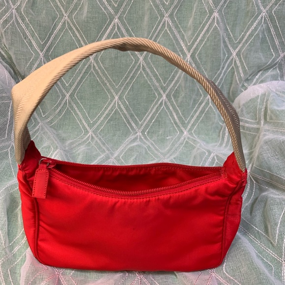 Authentic vintage prada nylon bag in cherry red - Picture 9 of 16